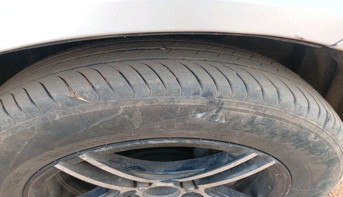 2014 Honda Amaze 1.5L I-DTEC SX, Diesel, Manual, 1,29,137 km, tyre