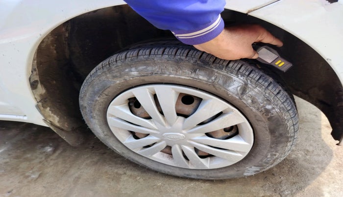 2016 Datsun Go T, Petrol, Manual, 47,047 km, tyre