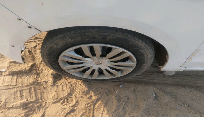 2015 Ford Figo Aspire AMBIENTE 1.5 DIESEL, Diesel, Manual, 1,91,615 km, tyre