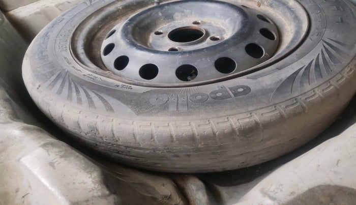 2015 Ford Figo Aspire AMBIENTE 1.5 DIESEL, Diesel, Manual, 1,91,615 km, tyre