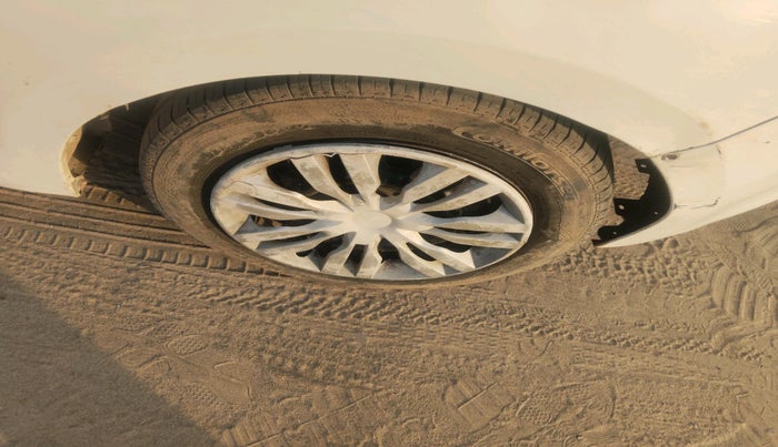 2015 Ford Figo Aspire AMBIENTE 1.5 DIESEL, Diesel, Manual, 1,91,615 km, tyre