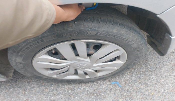 2014 Honda City 1.5L I-VTEC SV, Petrol, Manual, 99,969 km, tyre