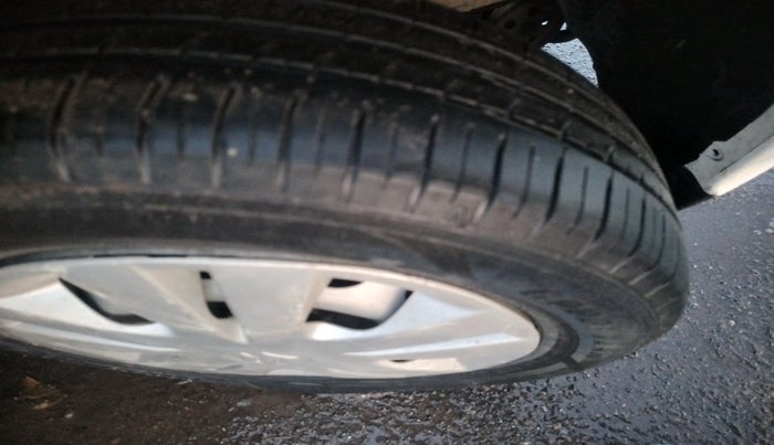 2015 Tata Indigo ECS LX TDI, Diesel, Manual, 1,26,239 km, tyre