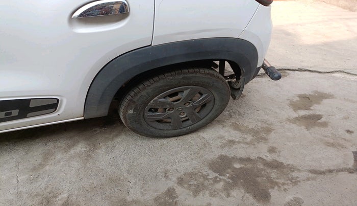 2017 Renault Kwid RXT 1.0, Petrol, Manual, 32,379 km, tyre