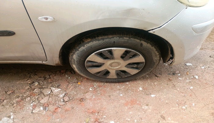 2011 Nissan Micra XV DIESEL, Diesel, Manual, 1,46,458 km, tyre