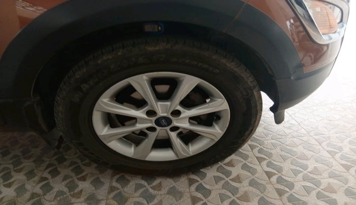 2018 Ford Ecosport TITANIUM 1.5L DIESEL, Diesel, Manual, 1,67,970 km, tyre