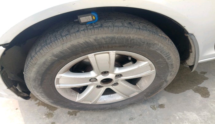 2012 Skoda Laura AMBIENTE 2.0 TDI CR MT, Diesel, Manual, 3,64,998 km, tyre