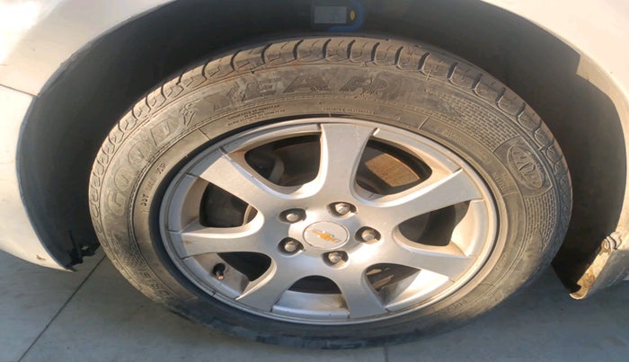 2012 Chevrolet Cruze LT, Diesel, Manual, 72,002 km, tyre