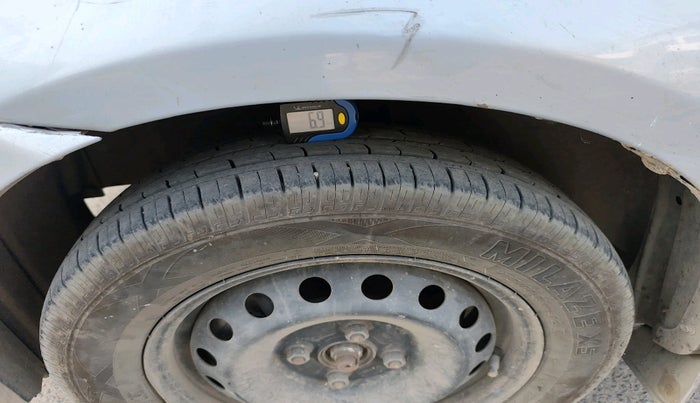 2011 Toyota Etios G, Petrol, Manual, 2,16,307 km, tyre