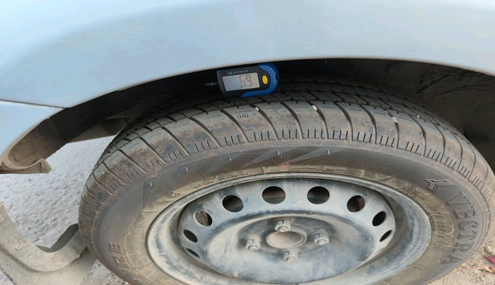 2011 Toyota Etios G, Petrol, Manual, 2,16,307 km, tyre