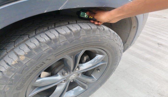 2020 Tata Harrier XZA PLUS 2.0L, Diesel, Automatic, 1,17,272 km, tyre