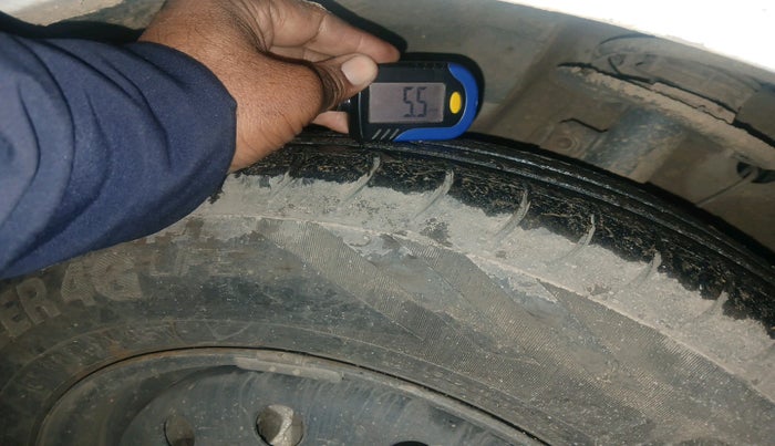 2022 Maruti Dzire VXI, Petrol, Manual, 48,890 km, tyre