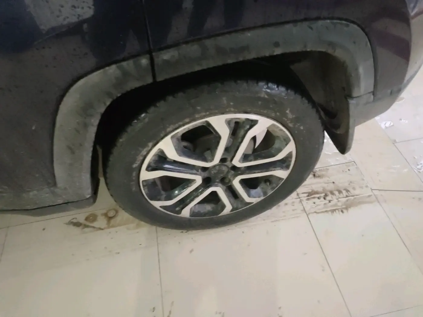 2022 Jeep Compass LIMITED (O) 1.4 PETROL DCT, Petrol, Automatic, 24,548 km, tyre