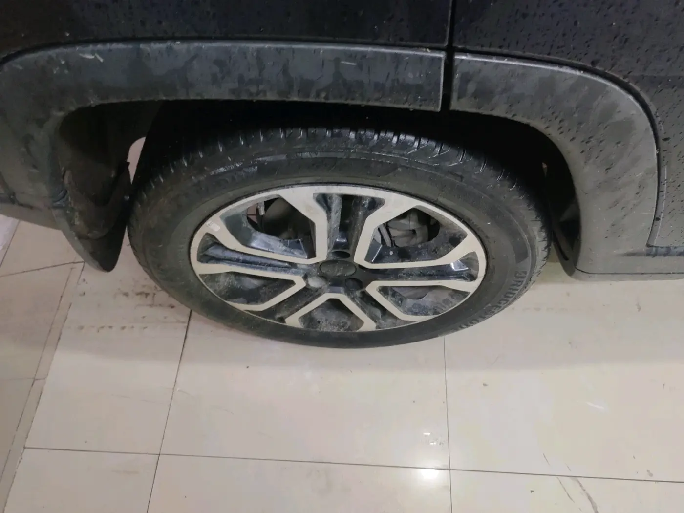 2022 Jeep Compass LIMITED (O) 1.4 PETROL DCT, Petrol, Automatic, 24,548 km, tyre