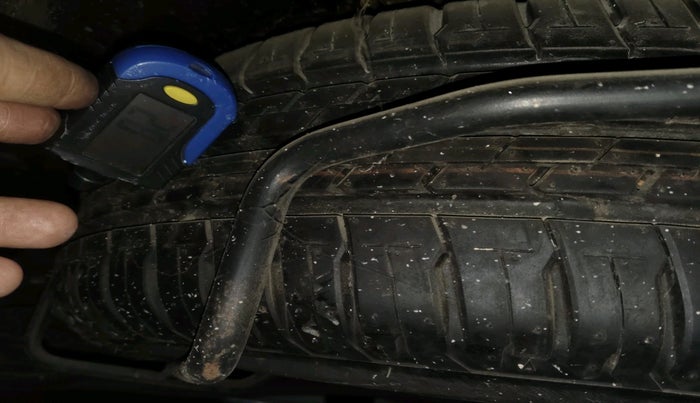 2019 Maruti XL6 ALPHA AT, Petrol, Automatic, 9,760 km, tyre