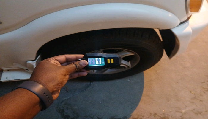 2011 Mahindra Scorpio SLE BS-III, Diesel, Manual, 1,80,110 km, tyre