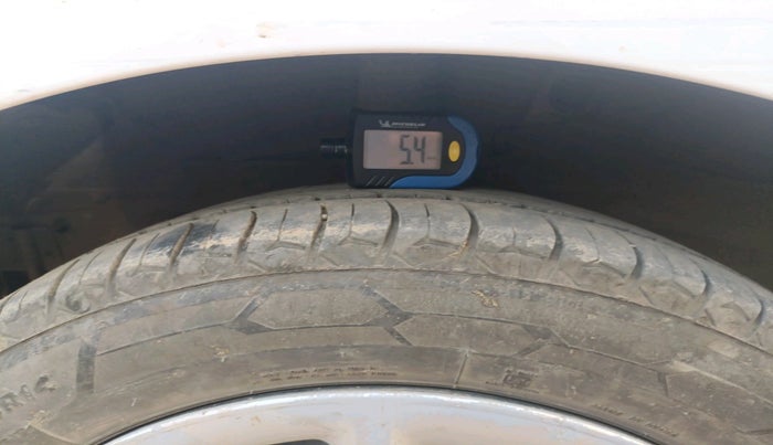 2018 Hyundai Grand i10 MAGNA AT 1.2 KAPPA VTVT, Petrol, Automatic, 1,24,384 km, tyre