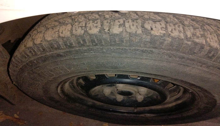 2011 Mahindra Xylo D2, Diesel, Manual, 78,331 km, tyre