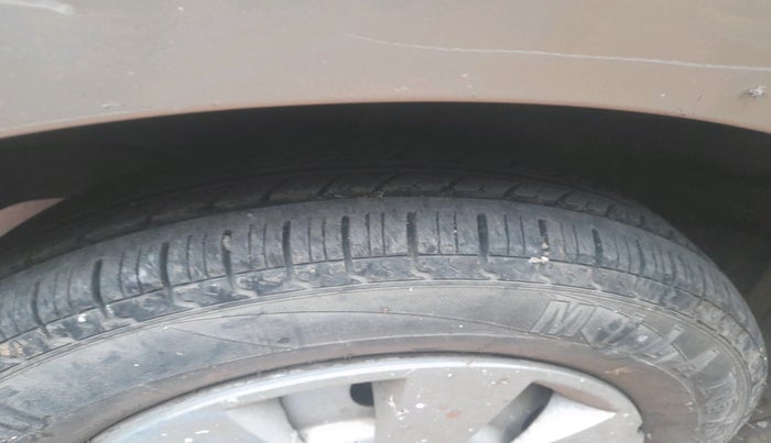 2013 Maruti Wagon R 1.0 LXI CNG, Petrol, Manual, 72,548 km, tyre