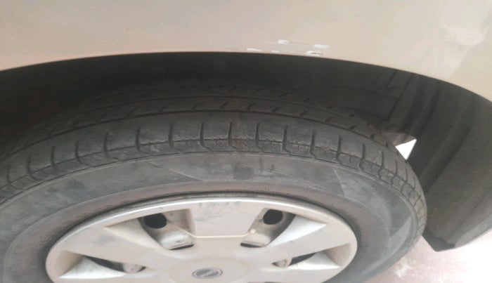 2013 Maruti Wagon R 1.0 LXI CNG, Petrol, Manual, 72,548 km, tyre