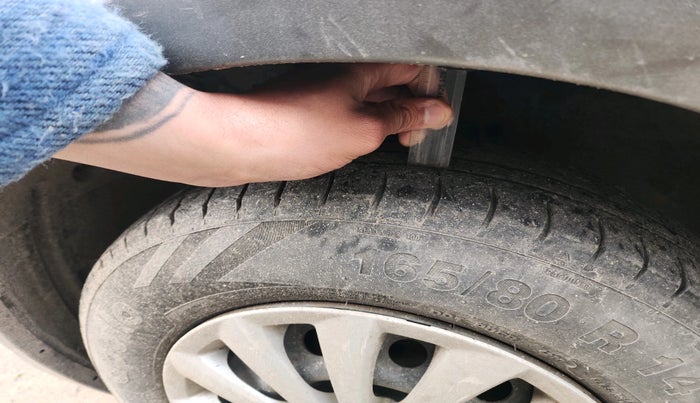 2015 Maruti Swift Dzire VXI, Petrol, Manual, 79,150 km, tyre