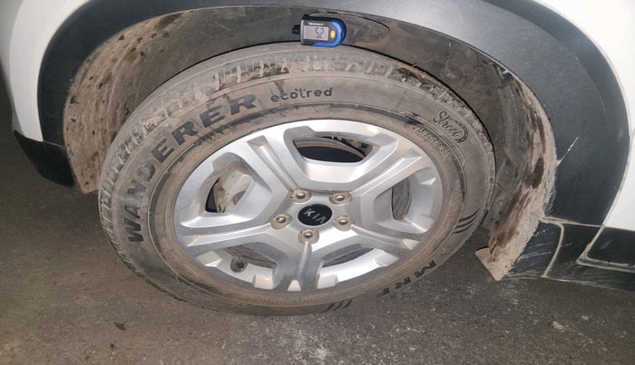 2021 KIA SONET HTK PLUS 1.2, Petrol, Manual, 35,431 km, tyre