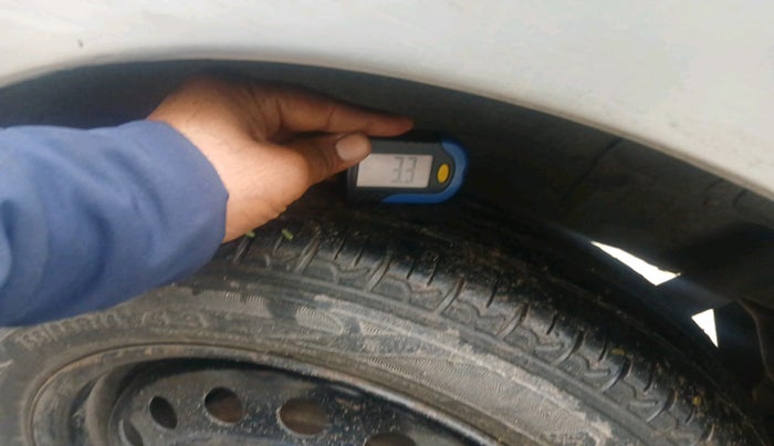 2012 Maruti Wagon R 1.0 VXI, Petrol, Manual, 1,17,386 km, tyre