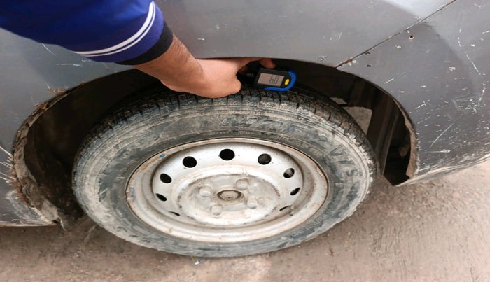 2014 Maruti Wagon R 1.0 LXI CNG, Petrol, Manual, 69,672 km, tyre