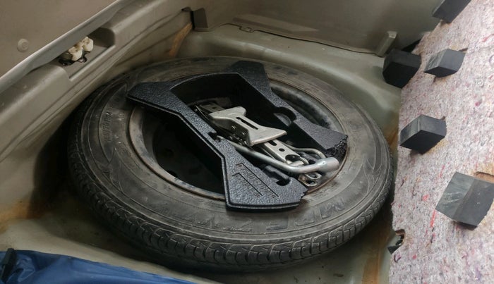 2015 Maruti Celerio VXI, Petrol, Manual, 42,125 km, tyre