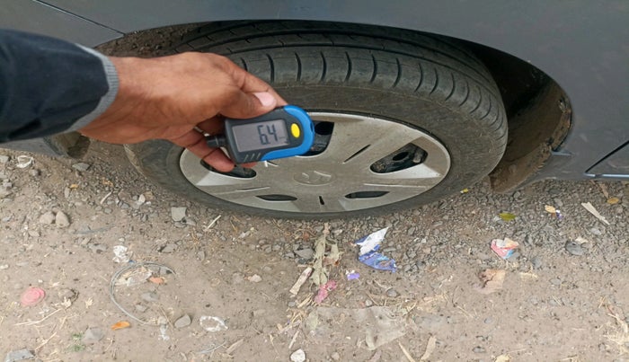 2012 Maruti Wagon R 1.0 VXI, Petrol, Manual, 1,38,909 km, tyre