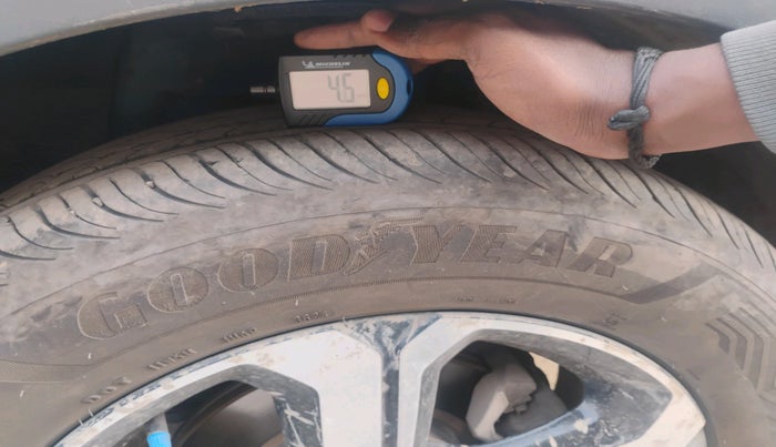 2021 Tata NEXON EV XZ PLUS, Electric, Automatic, 99,151 km, tyre