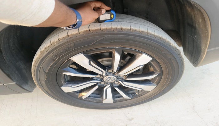 2019 MG HECTOR SHARP 2.0 DIESEL, Diesel, Manual, 88,044 km, tyre