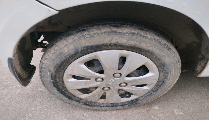 2011 Hyundai i10 MAGNA 1.1, Petrol, Manual, 73,854 km, tyre