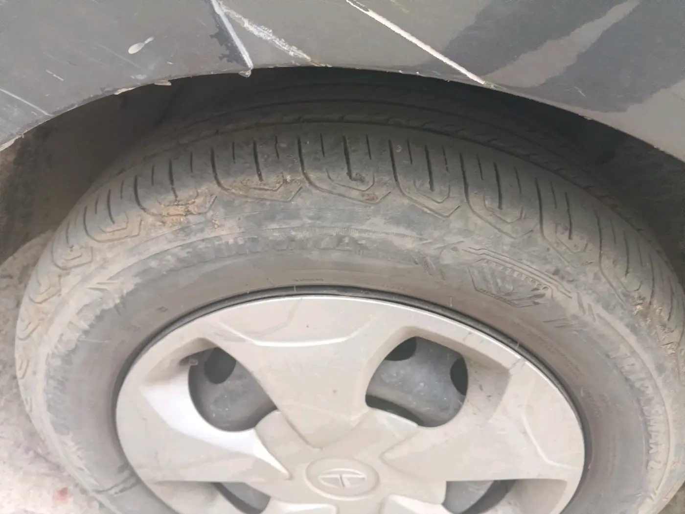 2022 Tata Tiago XT CNG, CNG, Manual, 21,400 km, tyre