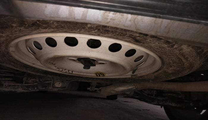 2022 Mahindra XUV700 AX 7 D MT 7 STR, Diesel, Manual, 1,07,345 km, tyre