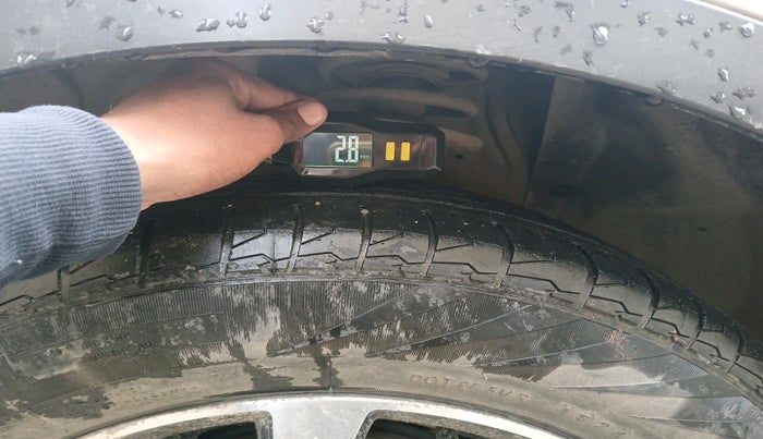 2022 Maruti S Cross ZETA 1.5, Petrol, Manual, 30,575 km, tyre