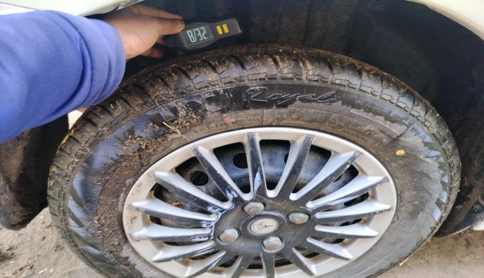 2020 Maruti Dzire VXI, Petrol, Manual, 56,758 km, tyre