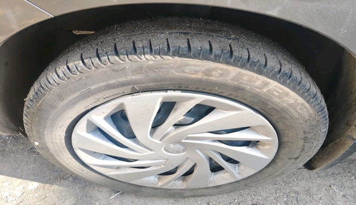 2025 Maruti Ertiga VXI CNG, Petrol, Manual, 20,103 km, tyre