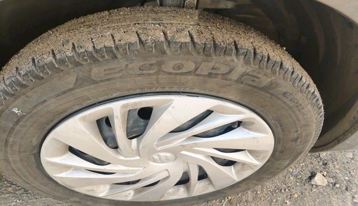 2025 Maruti Ertiga VXI CNG, Petrol, Manual, 20,103 km, tyre