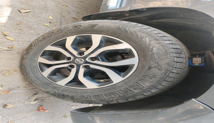 2014 Nissan Terrano XL D PLUS, Diesel, Manual, 1,69,689 km, tyre