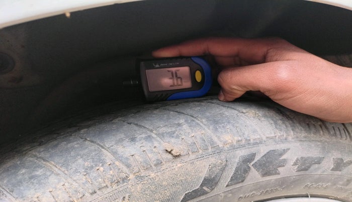 2012 Hyundai Verna FLUIDIC 1.6 CRDI EX, Diesel, Manual, 1,40,000 km, tyre