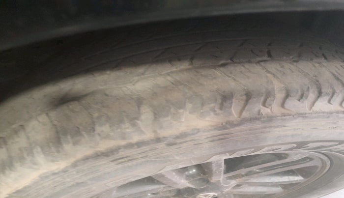 2015 Toyota Fortuner 3.0 4X4 AT, Diesel, Automatic, 68,368 km, tyre