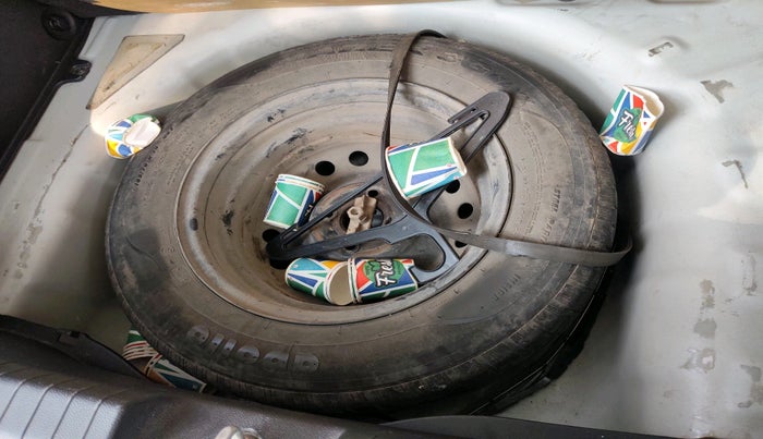 2017 Hyundai Elite i20 MAGNA 1.2, Petrol, Manual, 57,934 km, tyre