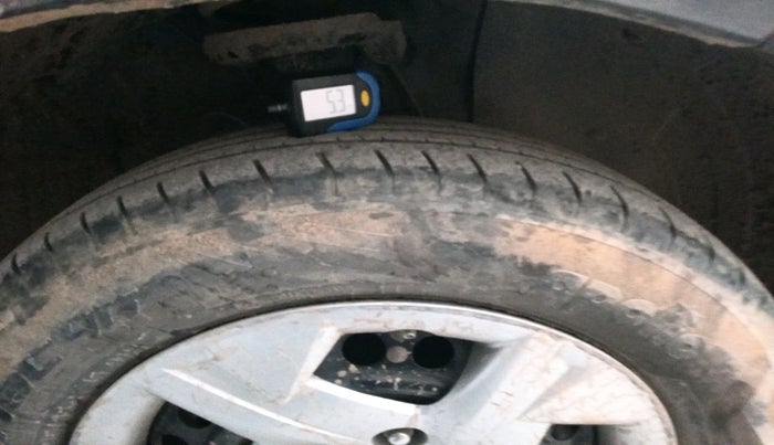 2022 Hyundai VENUE S 1.2, Petrol, Manual, 51,452 km, tyre