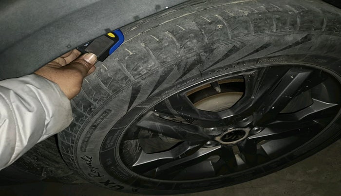 2021 KIA SELTOS HTX 1.5 PETROL, Petrol, Manual, 94,492 km, tyre