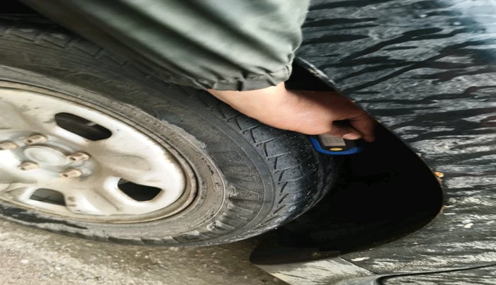 2015 Renault Duster 85 PS RXL DIESEL, Diesel, Manual, 90,000 km, tyre