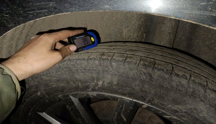 2022 Volkswagen Polo HIGHLINE PLUS 1.0, Petrol, Manual, 94,651 km, tyre