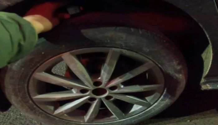 2022 Volkswagen Polo HIGHLINE PLUS 1.0, Petrol, Manual, 94,651 km, tyre