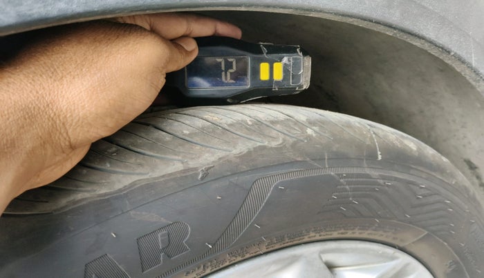 2016 Hyundai Creta SX 1.6 DIESEL, Diesel, Manual, 2,38,571 km, tyre