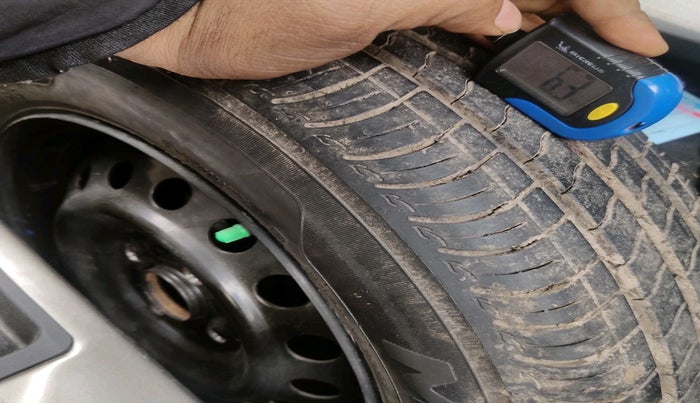 2024 Maruti New Wagon-R VXI CNG 1.0, Petrol, Manual, 33,773 km, tyre